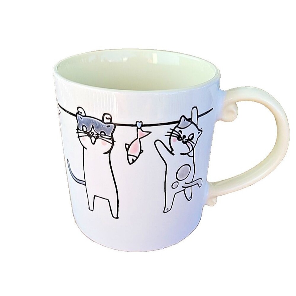 NEW! Spectrum Designz Hand Painted Happy Cats Birds on the Line Coffee Tea Mug Y